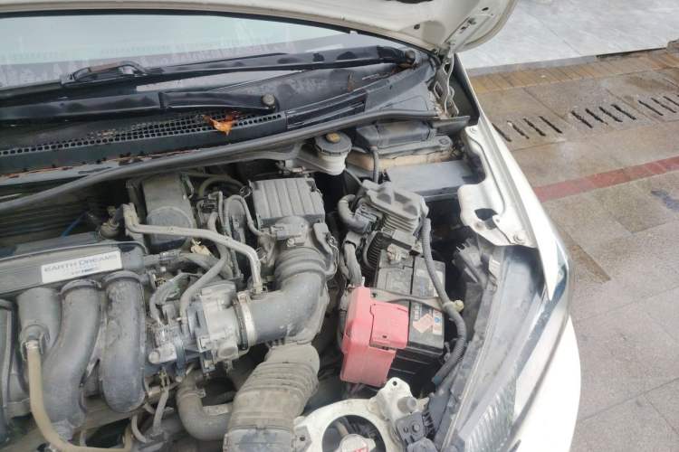 Used Honda Fit 2016 1.5L SE CVT Fashion Model Engine Bay Left