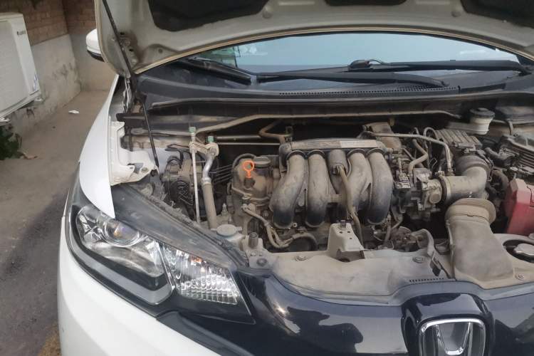 Used Honda Fit 2016 1.5L LX CVT Comfort Model Engine Bay Right