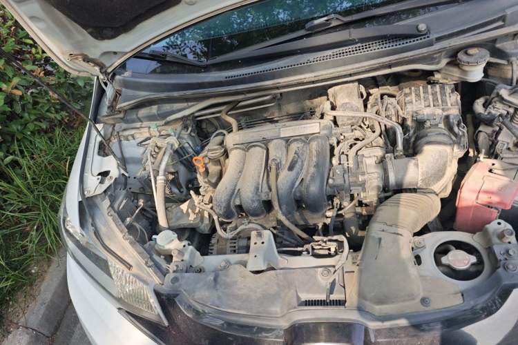 Used Honda Fit 2016 1.5L LX CVT Comfort Model Engine Bay Right
