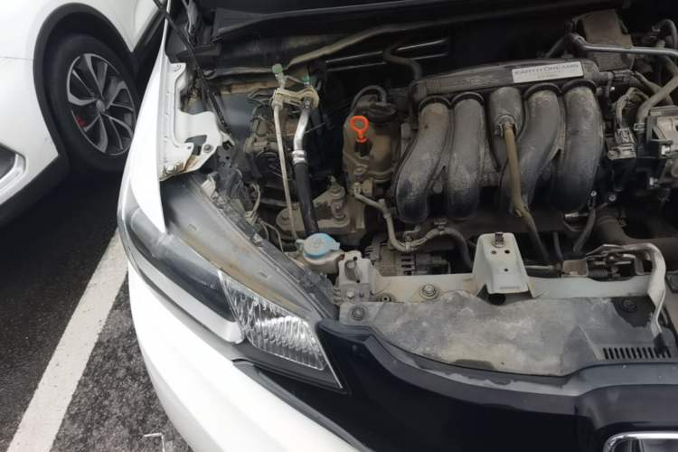 Used Honda Fit 2016 1.5L LX CVT Comfort Model Engine Bay Right