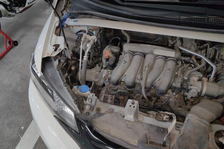 Used Honda Fit 2016 1.5L LX Manual Comfort Model Engine Bay Right