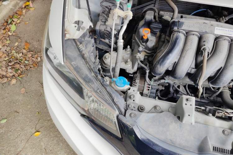 Used Honda Fit 2016 1.5L LX CVT Comfort Model Engine Bay Right
