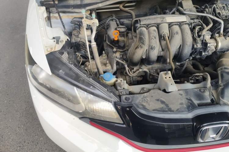 Used Honda Fit 2016 1.5L LXS CVT Comfort Sunroof Version Engine Bay Right