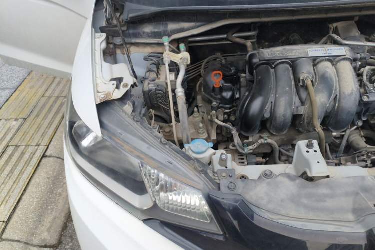 Used Honda Fit 2016 1.5L LX CVT Comfort Model Engine Bay Right