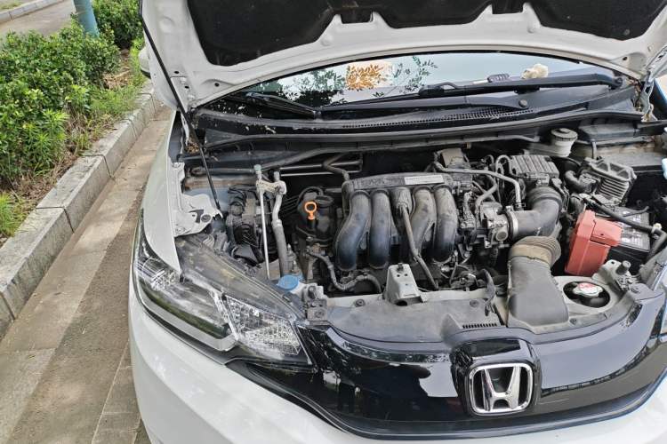 Used Honda Fit 2016 1.5L LXS CVT Comfort Sunroof Version Engine Bay Right