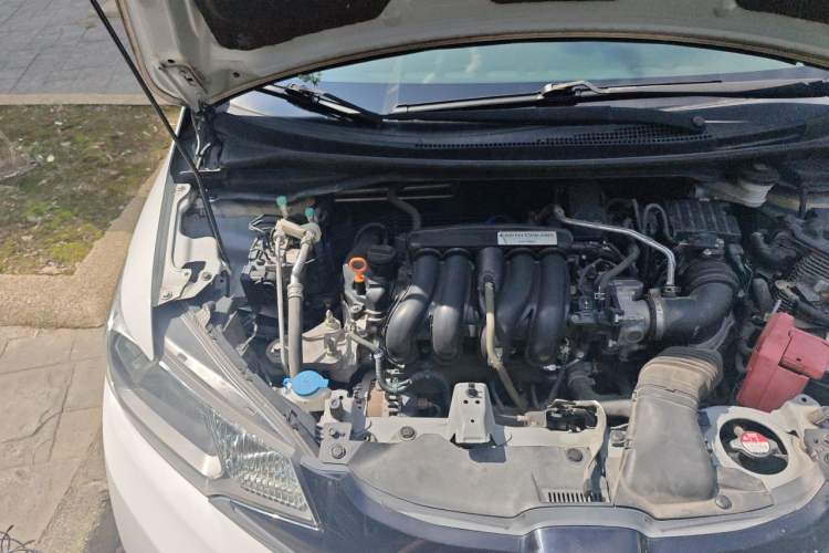 Used Honda Fit 2016 1.5L LXS CVT Comfort Sunroof Version Engine Bay Right