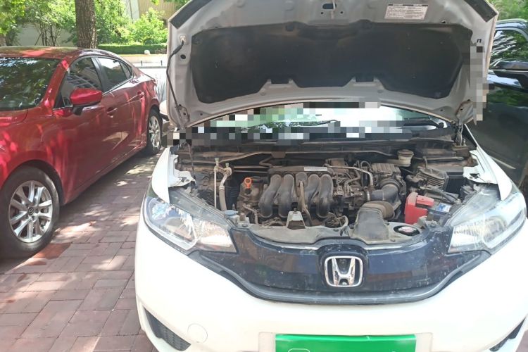 Used Honda Fit 2016 1.5L LX CVT Comfort Model Engine Bay Right