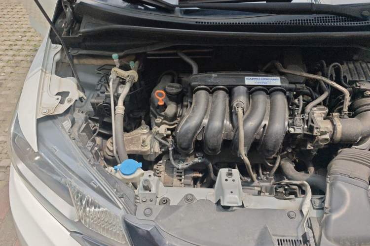Used Honda Fit 2016 1.5L SES CVT Fashion Sunroof Edition Engine Bay Right