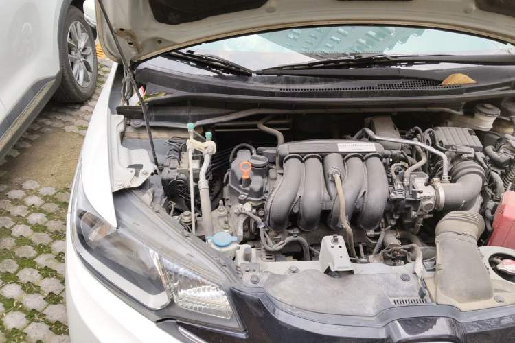 Used Honda Fit 2016 1.5L EX CVT Elite Edition Engine Bay Right
