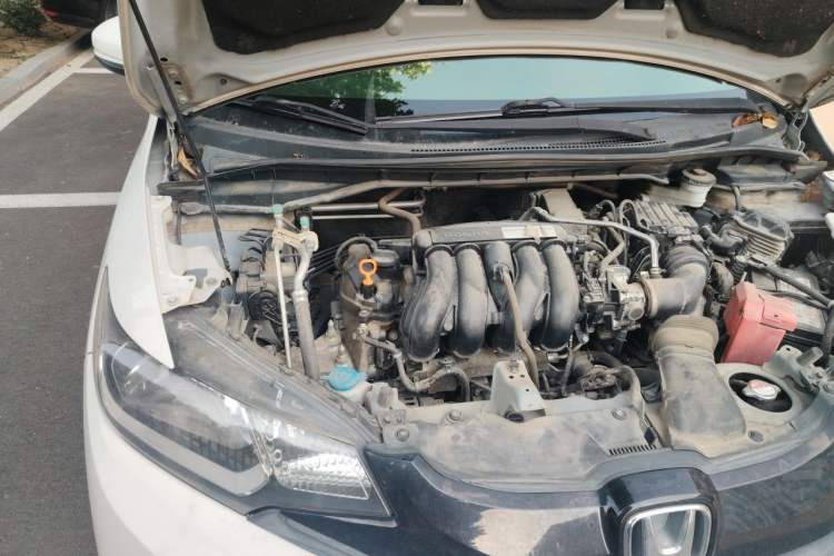Used Honda Fit 2016 1.5L LXS CVT Comfort Sunroof Version Engine Bay Right
