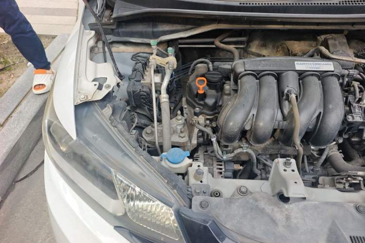 Used Honda Fit 2016 1.5L LX Manual Comfort Model Engine Bay Right