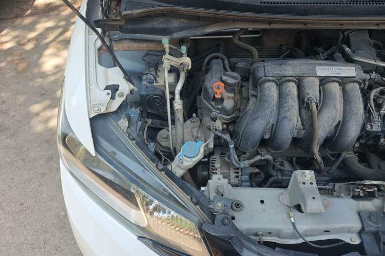 Used Honda Fit 2016 1.5L LXS CVT Comfort Sunroof Version Engine Bay Right