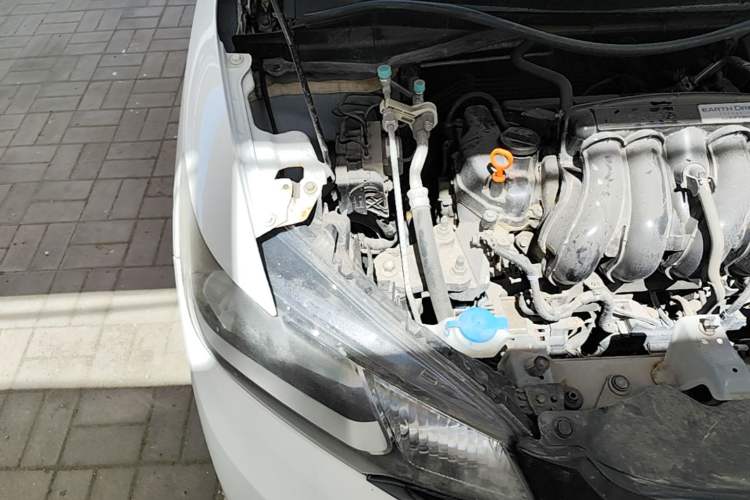 Used Honda Fit 2016 1.5L LXS CVT Comfort Sunroof Version Engine Bay Right