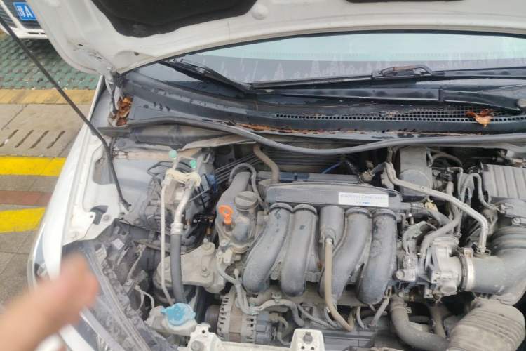 Used Honda Fit 2016 1.5L SE CVT Fashion Model Engine Bay Right