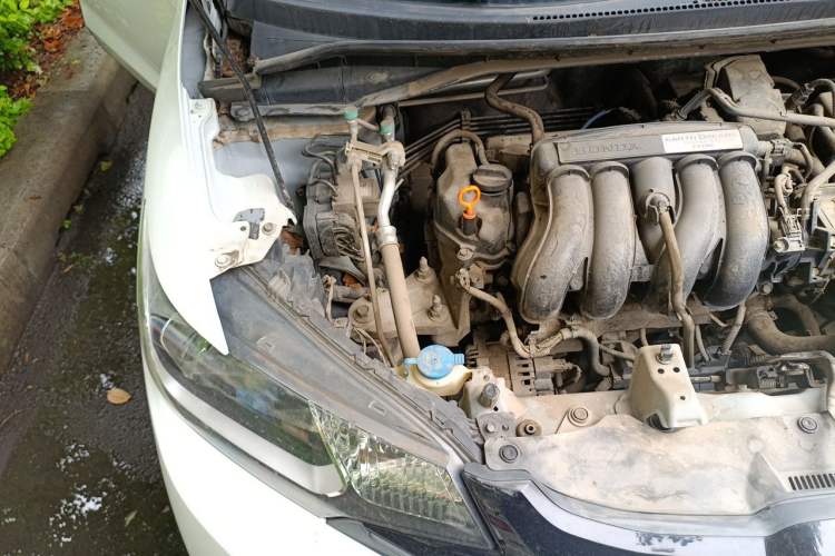 Used Honda Fit 2016 1.5L LX CVT Comfort Model Engine Bay Right