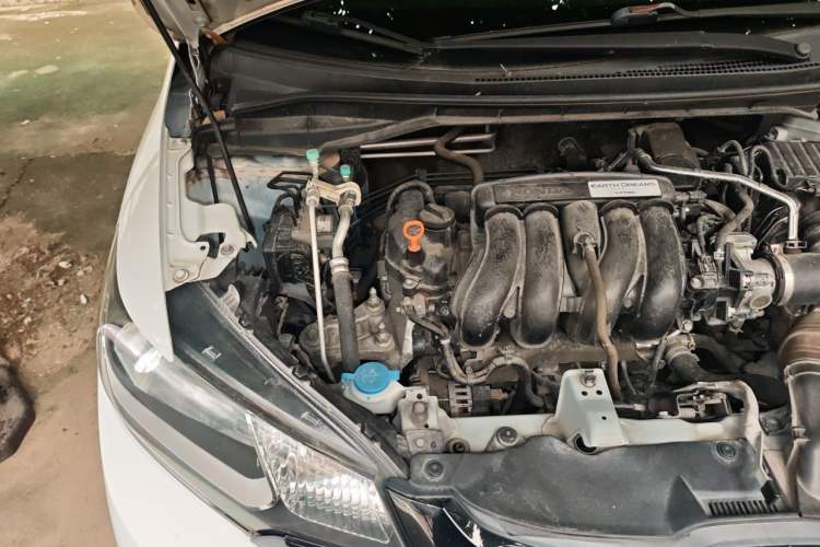 Used Honda Fit 2016 1.5L LXS CVT Comfort Sunroof Version Engine Bay Right