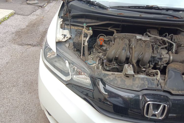 Used Honda Fit 2016 1.5L LXS CVT Comfort Sunroof Version Engine Bay Right
