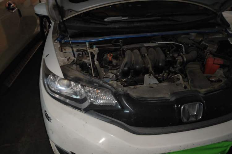 Used Honda Fit 2016 1.5L LXS CVT Comfort Sunroof Version Engine Bay Right