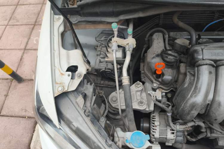 Used Honda Fit 2016 1.5L LX CVT Comfort Model Engine Bay Right