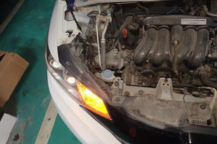 Used Honda Fit 2016 1.5L LX CVT Comfort Model Engine Bay Right