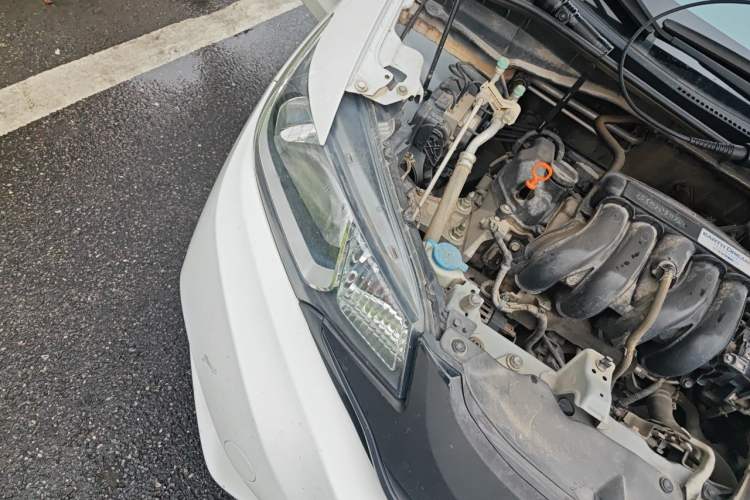 Used Honda Fit 2016 1.5L LXS CVT Comfort Sunroof Version Engine Bay Right
