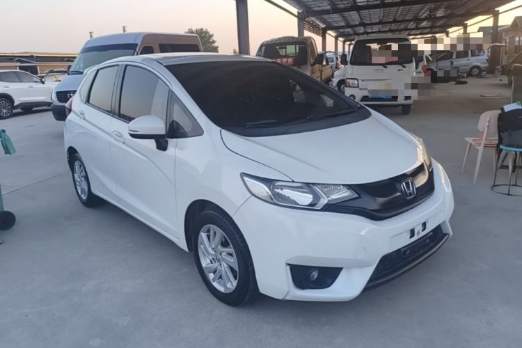 Used Honda Fit 2016 1.5L SES CVT Fashion Sunroof Edition Exterior 1