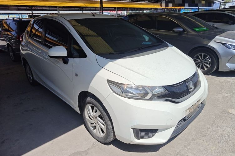 Used Honda Fit 2016 1.5L LX CVT Comfort Model Exterior 1