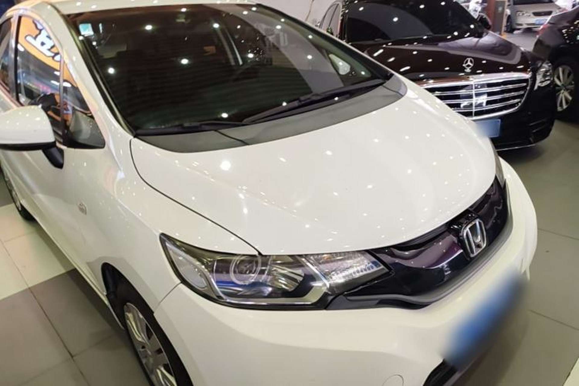 Used Honda Fit 2016 1.5L LX CVT Comfort Model Exterior 1