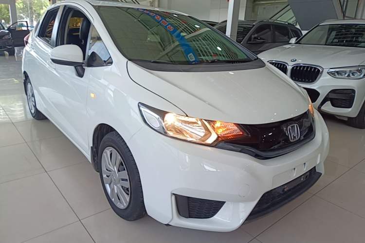 Used Honda Fit 2016 1.5L LXS CVT Comfort Sunroof Version Exterior 1