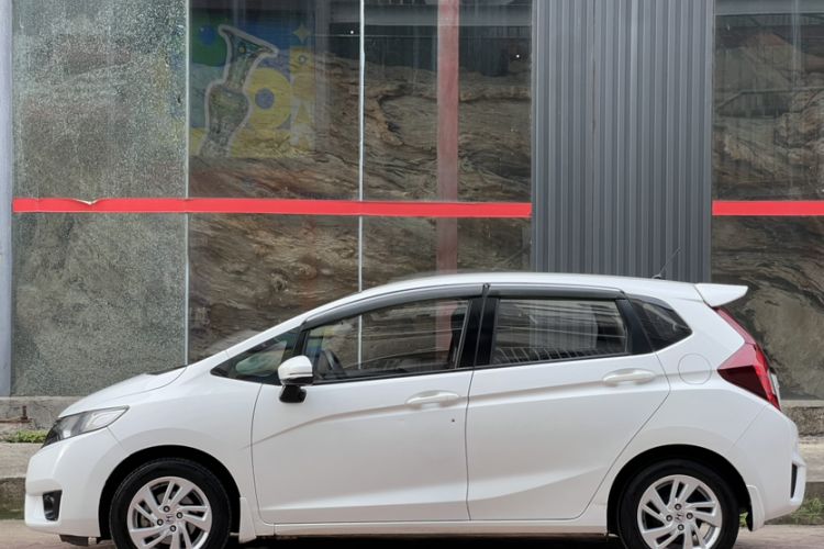 Used Honda Fit 2016 1.5L SE CVT Fashion Model Exterior 2