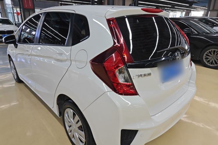 Used Honda Fit 2016 1.5L LX CVT Comfort Model Exterior 2