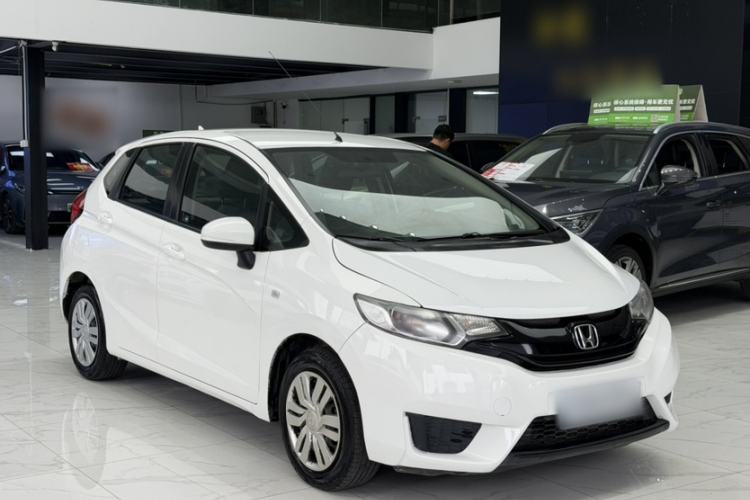 Used Honda Fit 2016 1.5L LX CVT Comfort Model Exterior 2