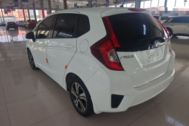 Used Honda Fit 2016 1.5L LX CVT Comfort Model Exterior 2