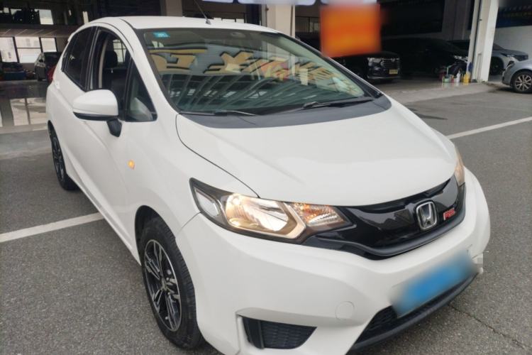 Used Honda Fit 2016 1.5L LX CVT Comfort Model Exterior 2