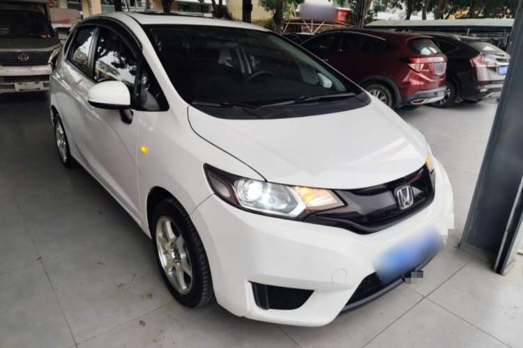 Used Honda Fit 2016 1.5L LXS CVT Comfort Sunroof Version Exterior 2