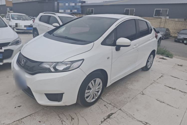 Used Honda Fit 2016 1.5L LX CVT Comfort Model Exterior 2