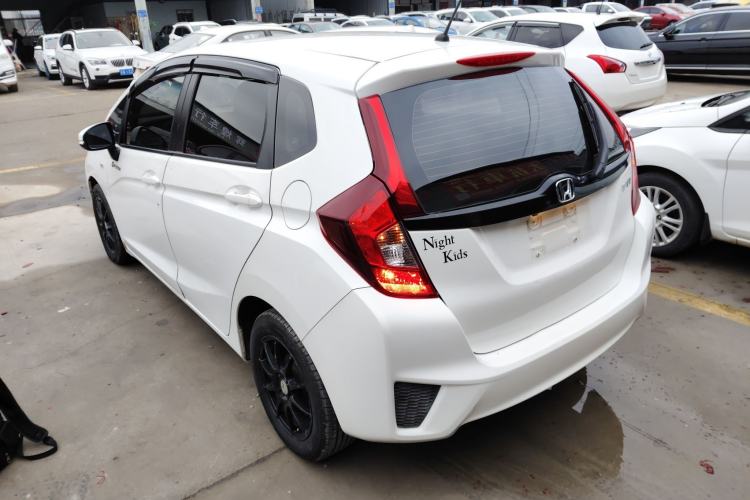 Used Honda Fit 2016 1.5L LX Manual Comfort Model Exterior 2