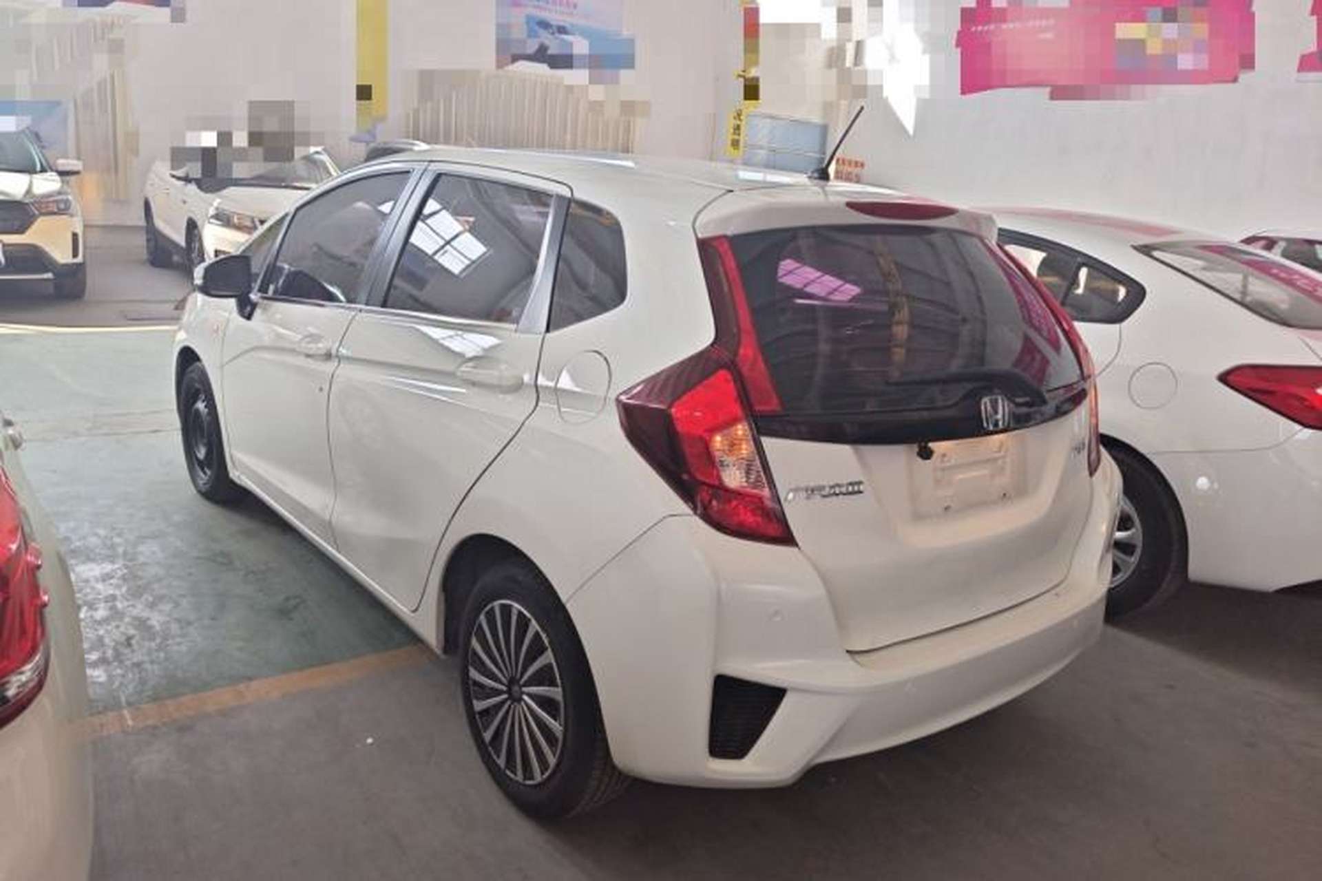 Used Honda Fit 2016 1.5L LX CVT Comfort Model Exterior 2