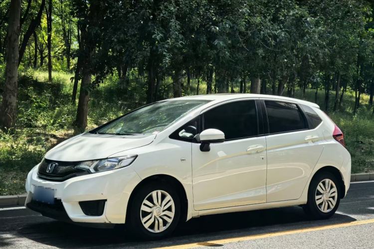 Used Honda Fit 2016 1.5L LXS CVT Comfort Sunroof Version Exterior 2