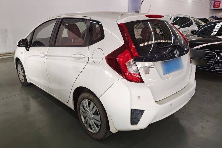 Used Honda Fit 2016 1.5L LX Manual Comfort Model Exterior 3