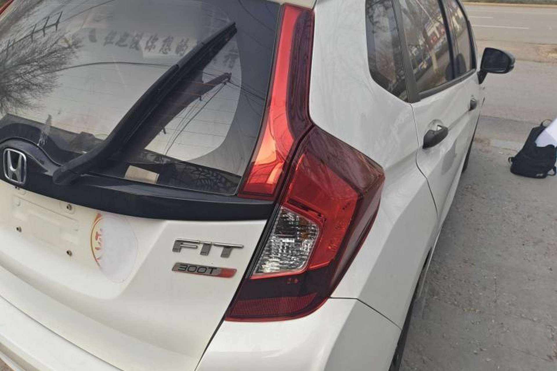 Used Honda Fit 2016 1.5L LXS CVT Comfort Sunroof Version Exterior 3