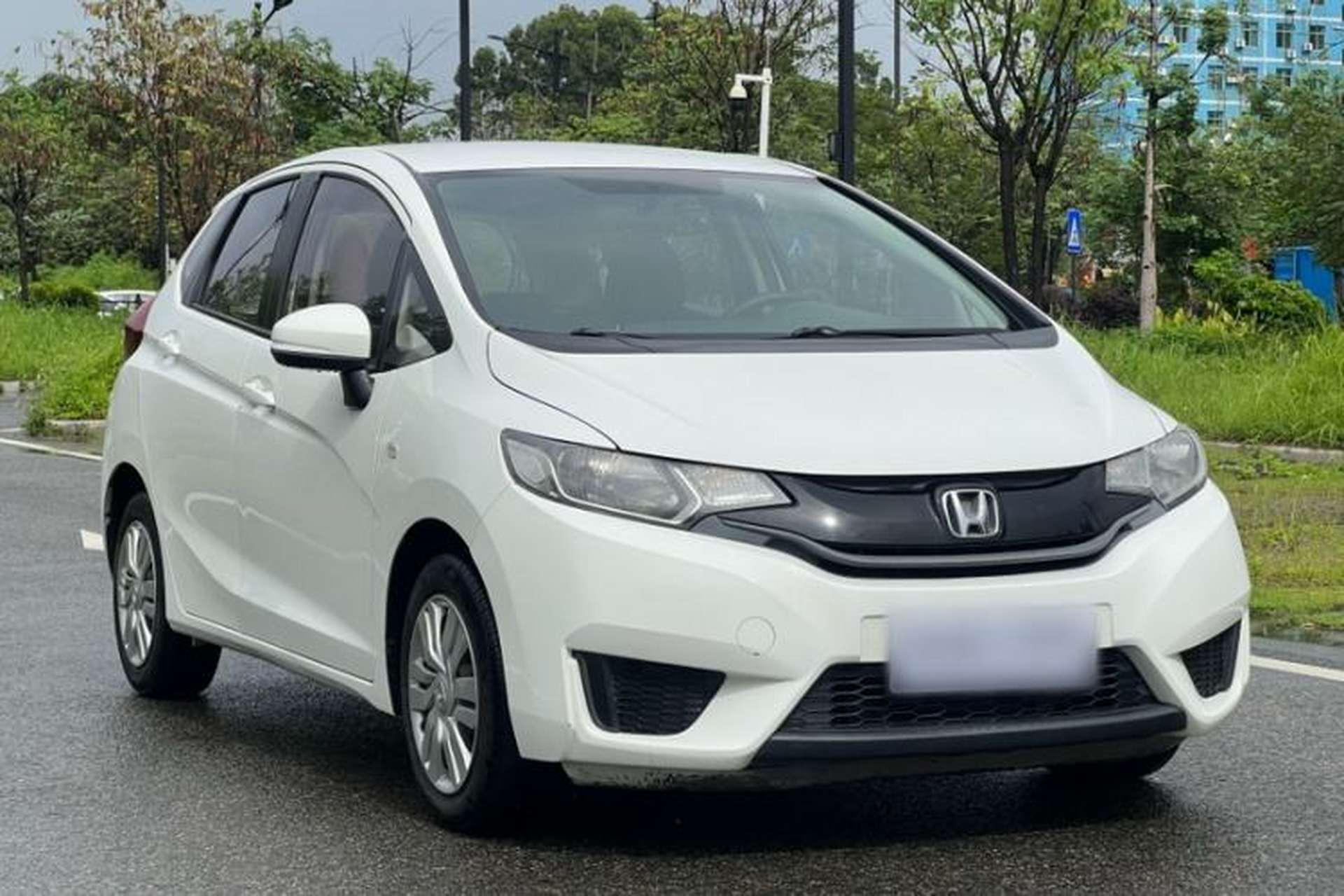 Used Honda Fit 2016 1.5L LX CVT Comfort Model Exterior 3