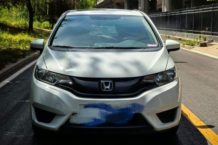 Used Honda Fit 2016 1.5L LXS CVT Comfort Sunroof Version Exterior 3