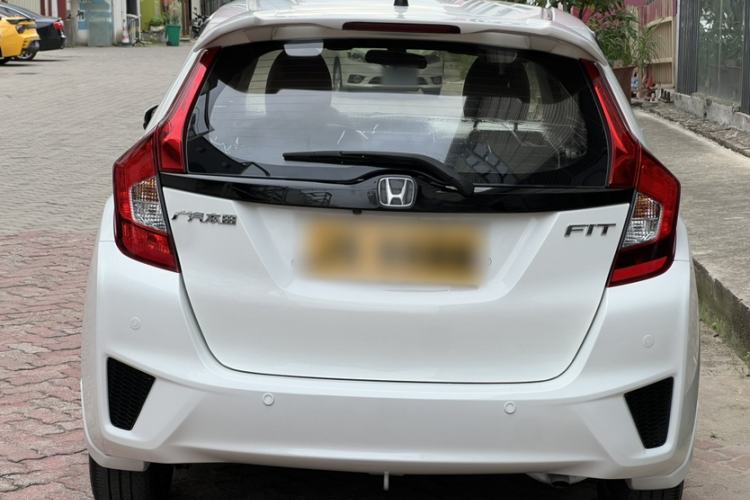 Used Honda Fit 2016 1.5L SE CVT Fashion Model Exterior 4