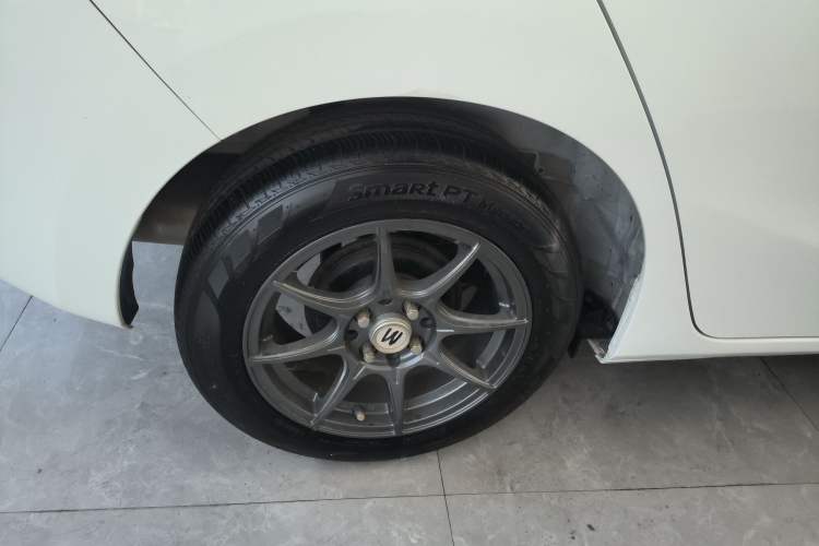 Used Honda Fit 2016 1.5L LXS CVT Comfort Sunroof Version Exterior 4