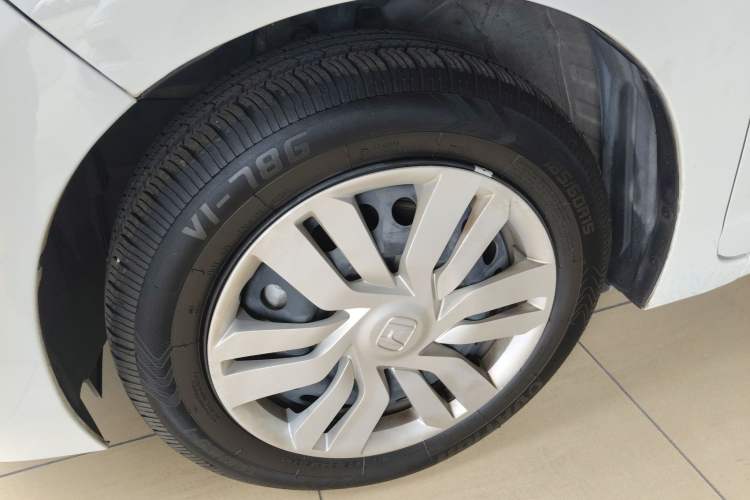 Used Honda Fit 2016 1.5L LXS CVT Comfort Sunroof Version Exterior 4