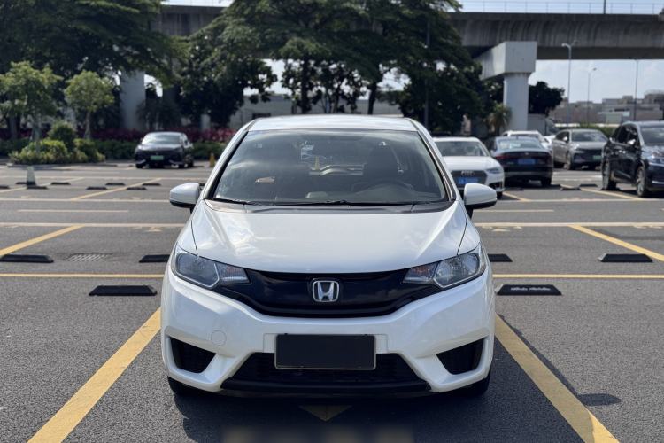 Used Honda Fit 2016 1.5L LX Manual Comfort Model Exterior 4