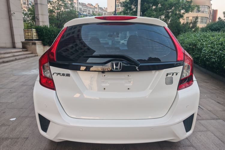 Used Honda Fit 2016 1.5L LX CVT Comfort Model Exterior 4
