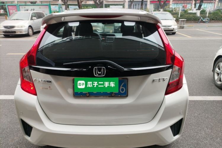Used Honda Fit 2016 1.5L LX CVT Comfort Model Exterior 4