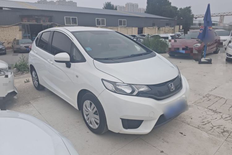 Used Honda Fit 2016 1.5L LX CVT Comfort Model Exterior 4